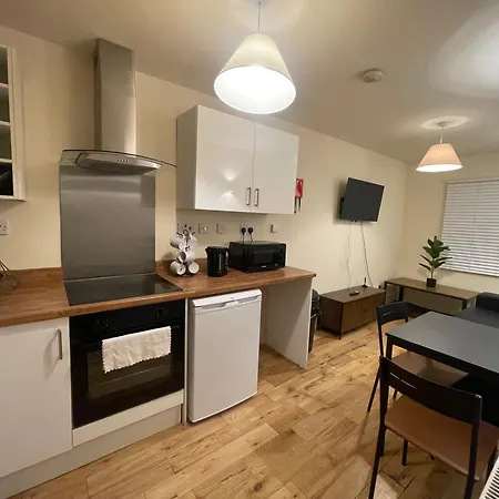 2 Bed Apartment Tower Bridge Big Ben The Shard